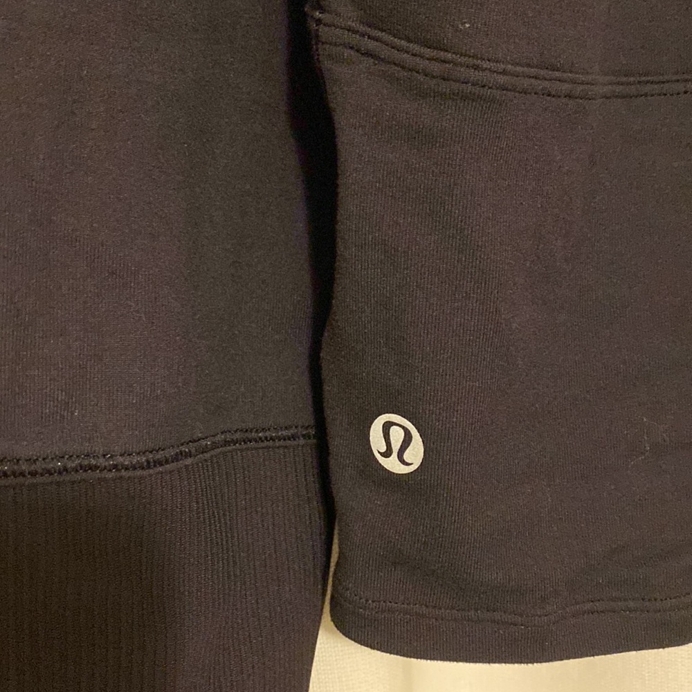 COPY - Lululemon Rulu Run cropped half zip size 8 good as new - Picture 5 of 5